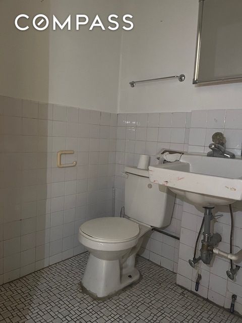 #6 photo, New York City, East Village , NY 10003