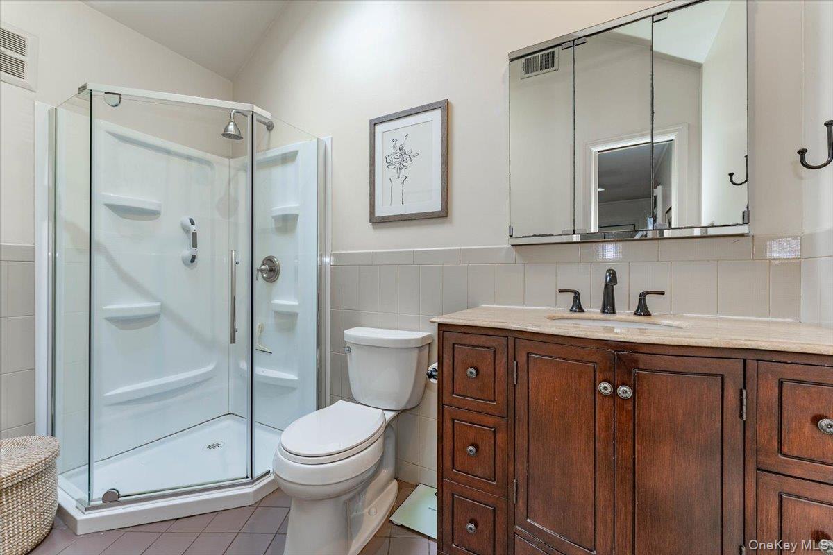 #9 photo, 313 Forest Avenue, Woodmere , NY 11598