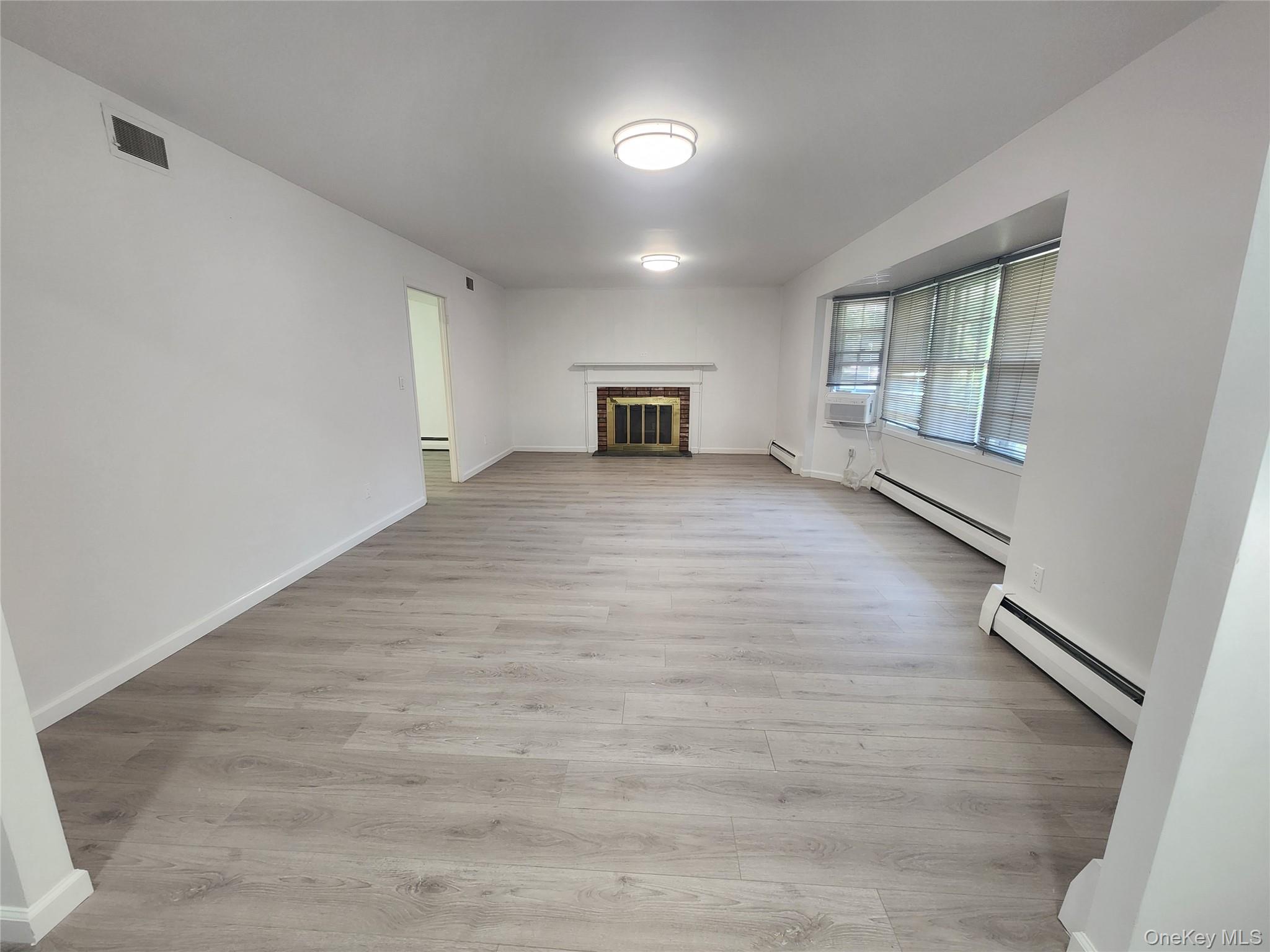 #6 photo, 43 Seville Lane, Stony Brook , NY 11790