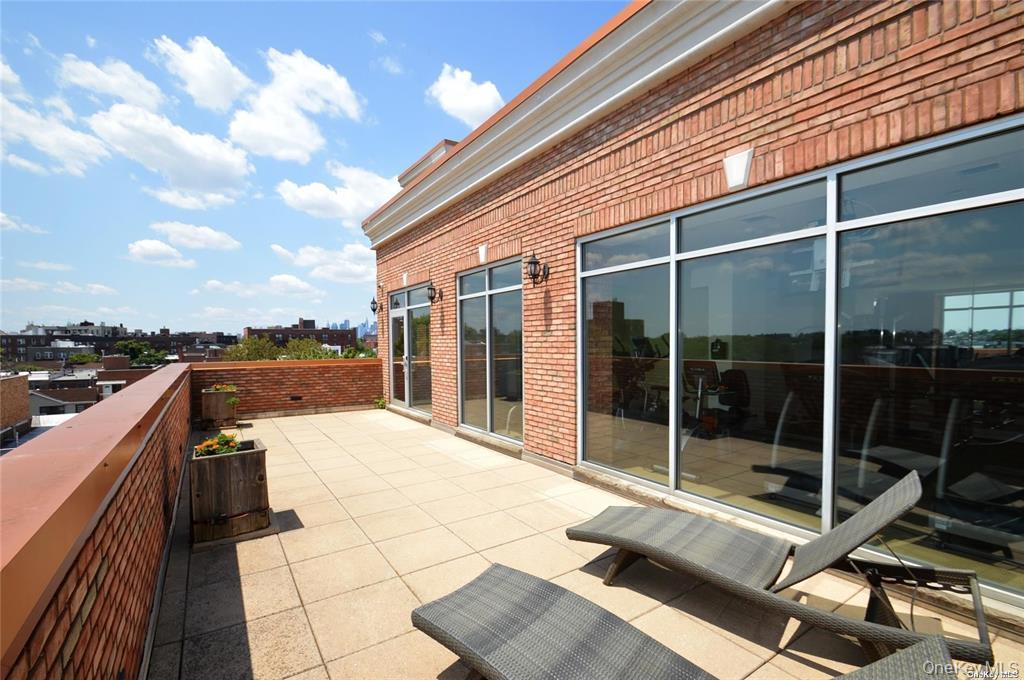 #13 photo, 69-14 41st Avenue, Woodside , NY 11377