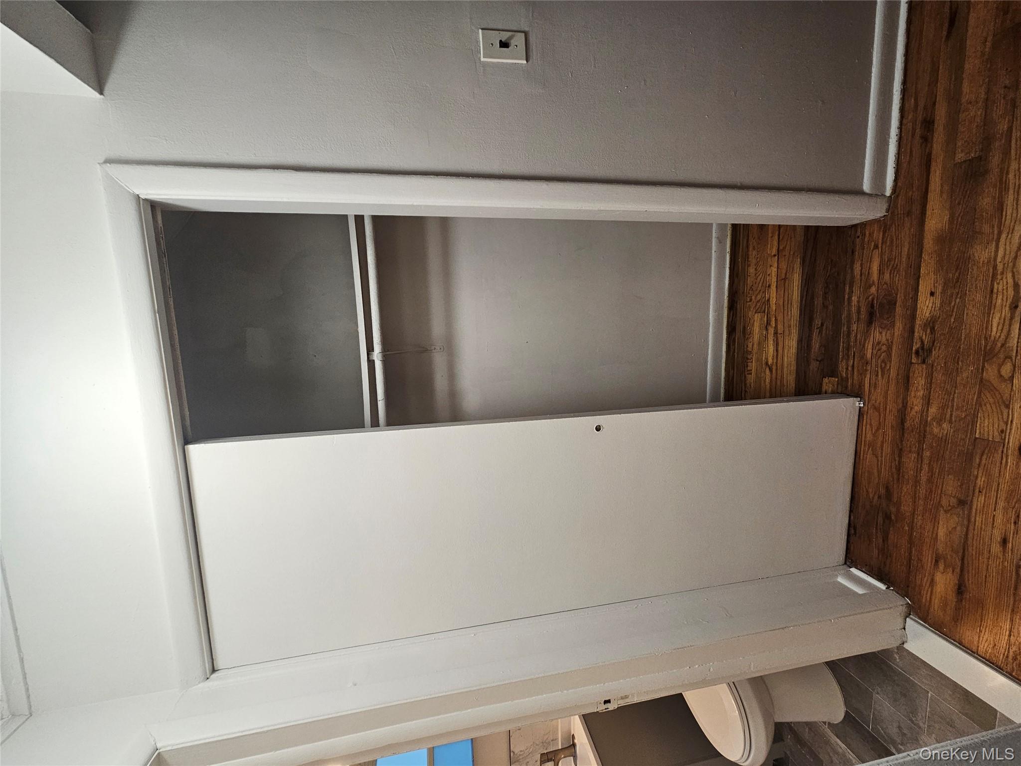 #4 photo, 108-110 Orinoco Drive, Brightwaters , NY 11718