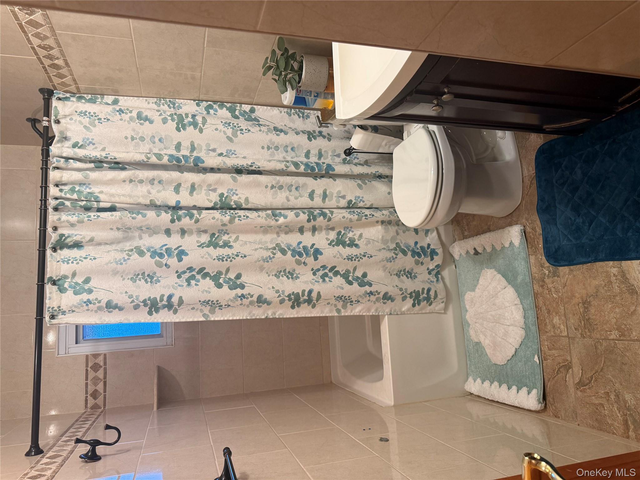 #4 photo, 16 Eileen Avenue, Plainview , NY 11803