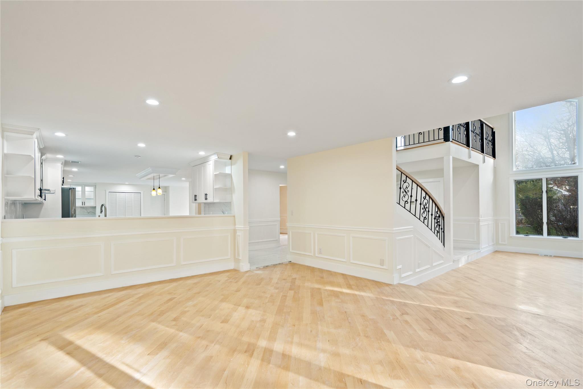 #10 photo, 2 Heiko Court, Northport , NY 11768