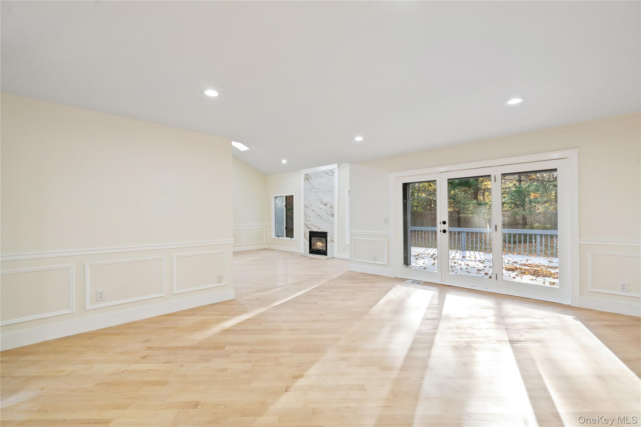 #12 photo, 2 Heiko Court, Northport , NY 11768