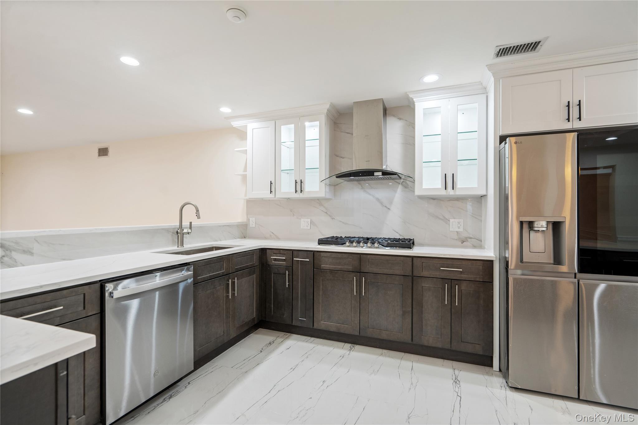 #15 photo, 2 Heiko Court, Northport , NY 11768