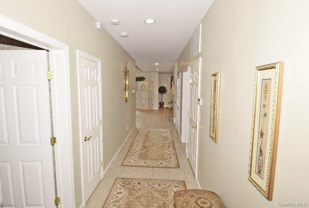 #2 photo, 677 Balfour Place, Melville , NY 11747