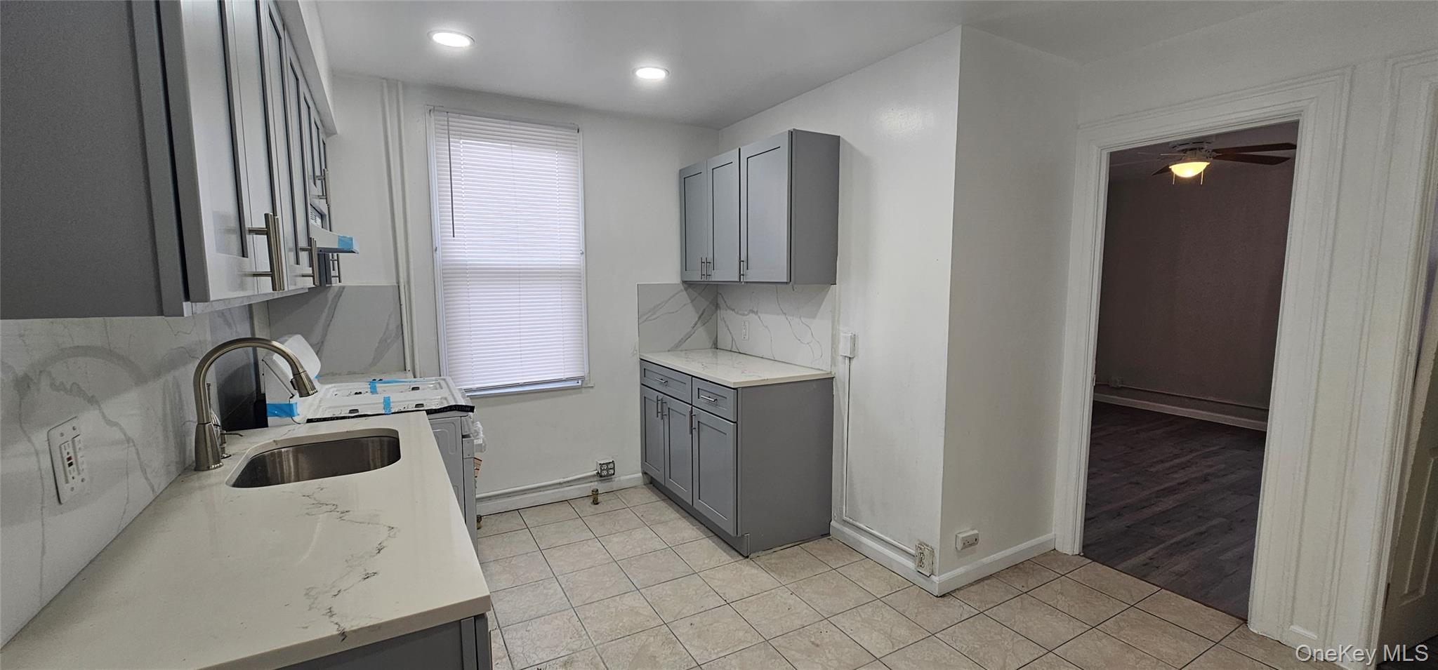 #13 photo, 82-03 Myrtle Avenue, Glendale , NY 11385