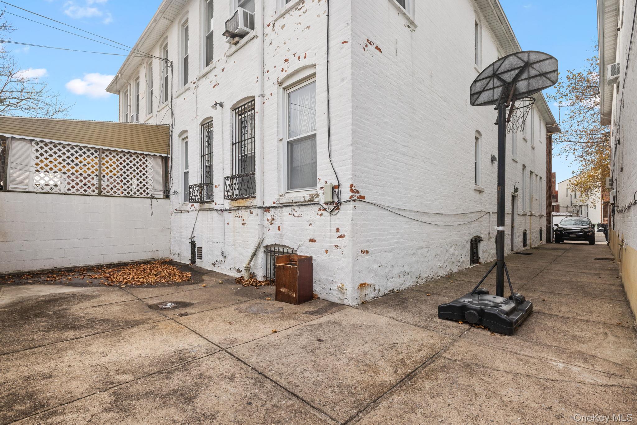 #5 photo, 149 Dahill Road, Brooklyn , NY 11218