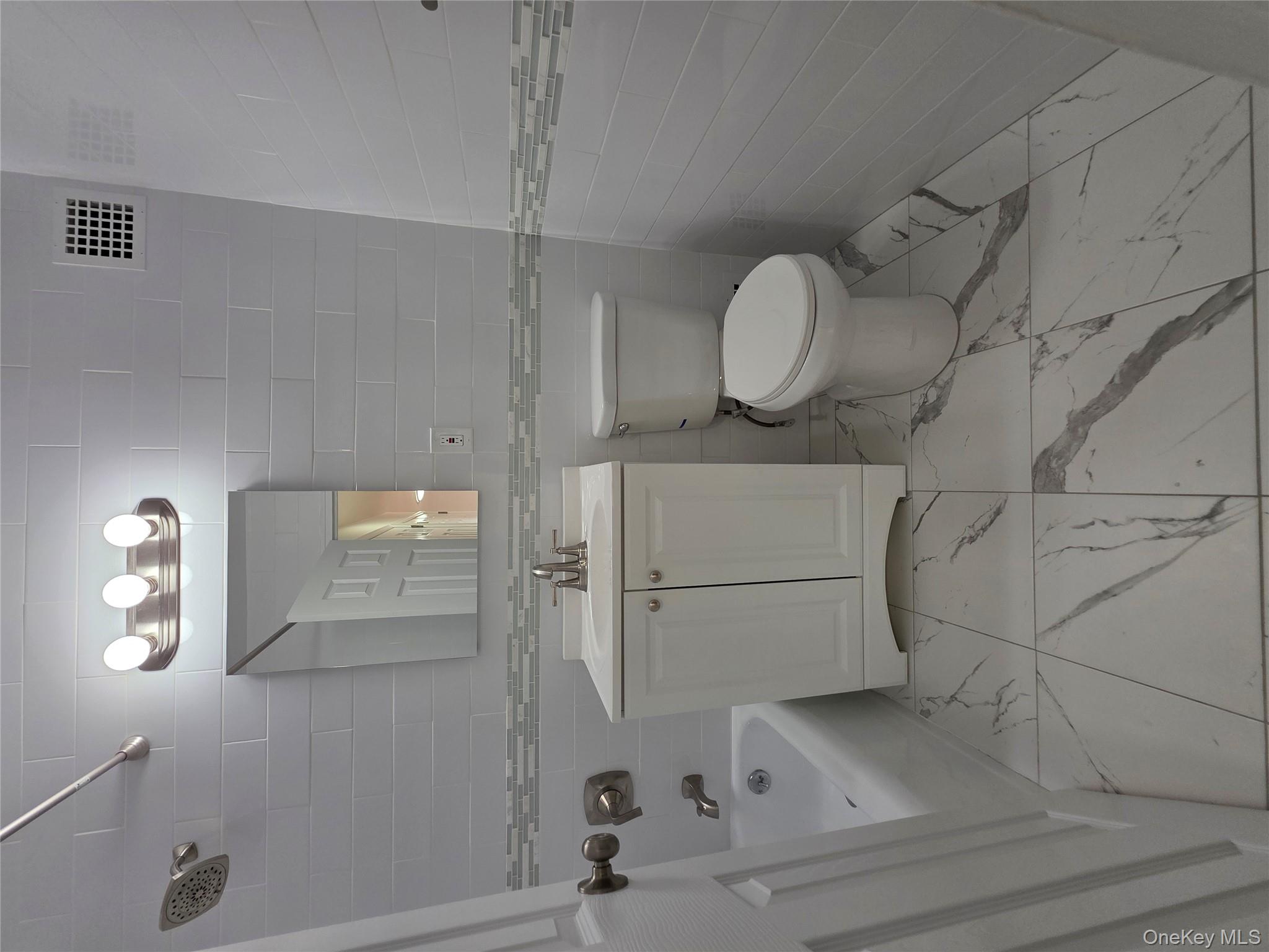 #13 photo, 61-20 Grand Central Parkway, Forest Hills , NY 11375