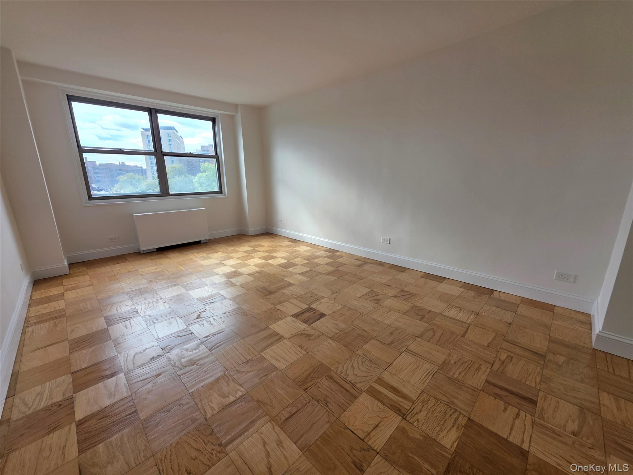 #9 photo, 61-20 Grand Central Parkway, Forest Hills , NY 11375