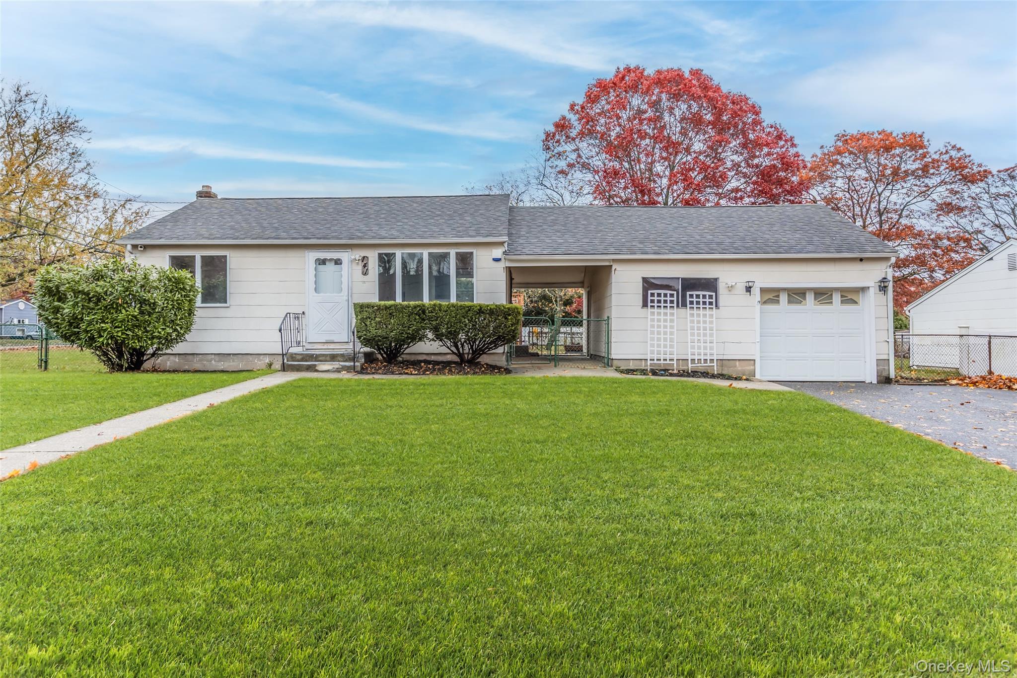 #2 photo, 141 Wendy Drive, サフォーク郡 Holtsville , NY 11742