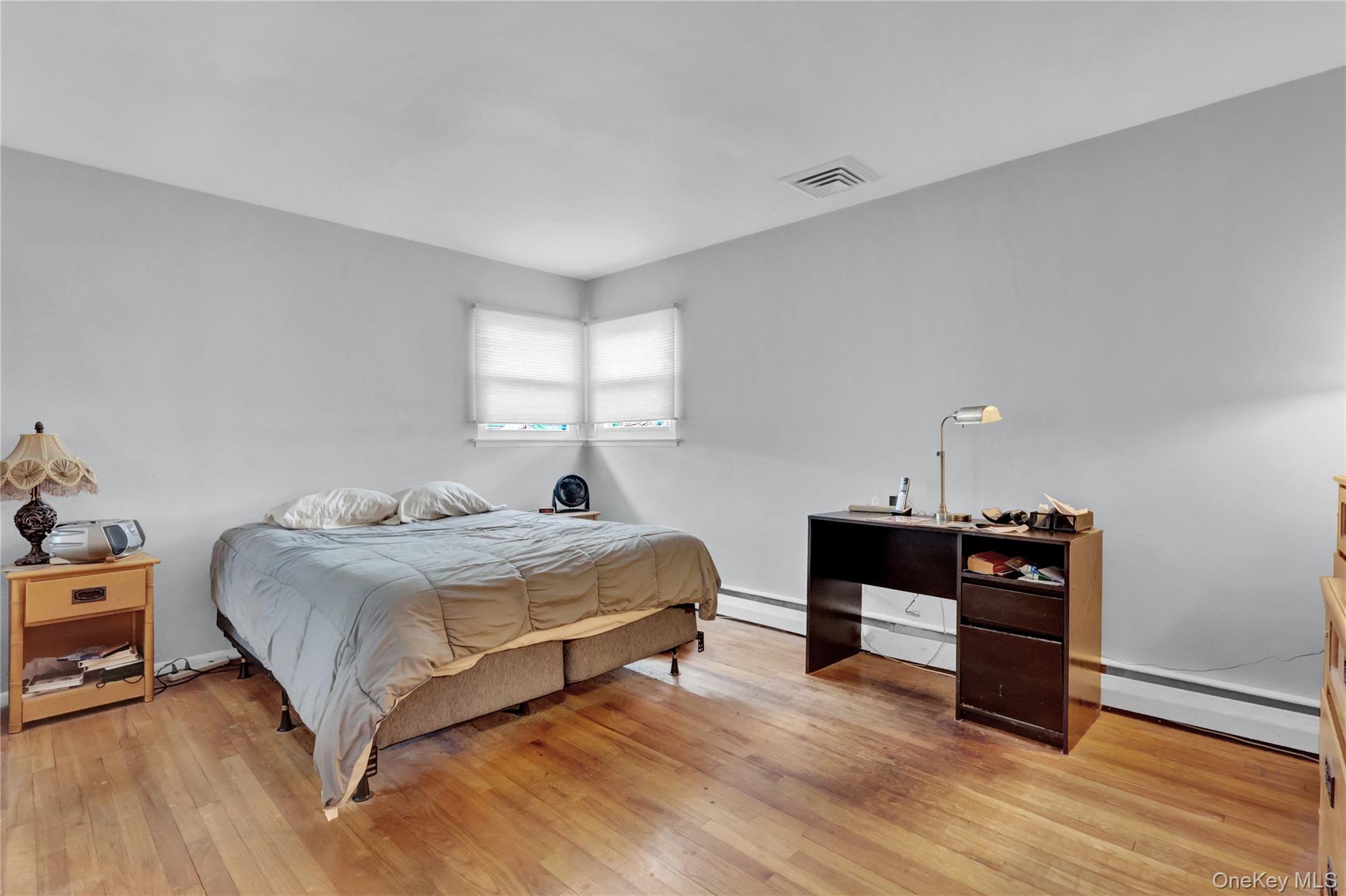 #16 photo, 213 W 24th Street, Deer Park , NY 11729