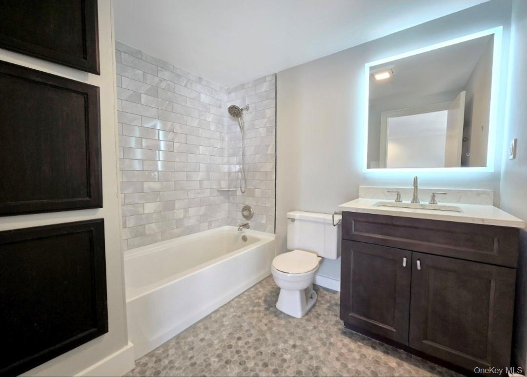 #12 photo, 11 Hill Street, サフォーク郡 Ronkonkoma , NY 11779