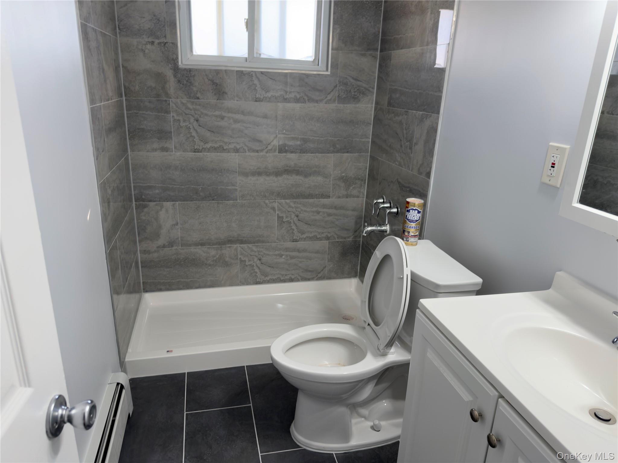 #4 photo, 3156 Chelsea Lane, ナッソー郡 Levittown , NY 11756