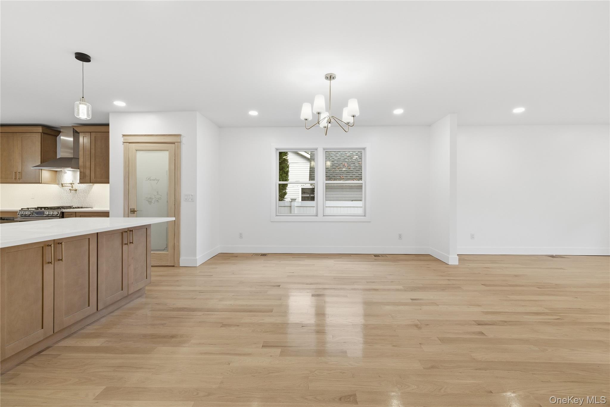 #15 photo, 1680 Cornelius Avenue, Wantagh , NY 11793