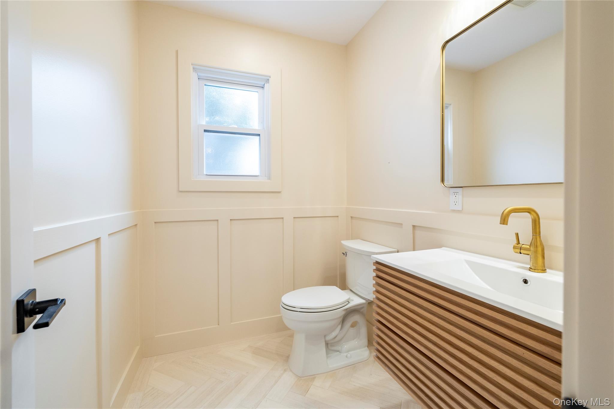 #18 photo, 1680 Cornelius Avenue, Wantagh , NY 11793