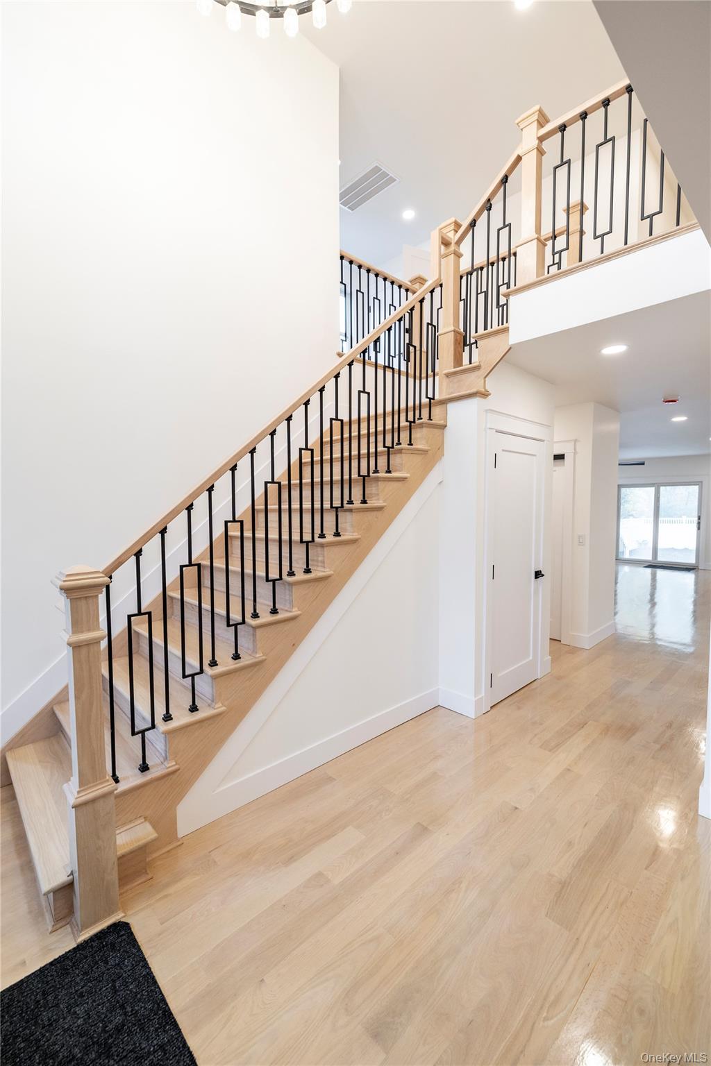 #4 photo, 1680 Cornelius Avenue, Wantagh , NY 11793