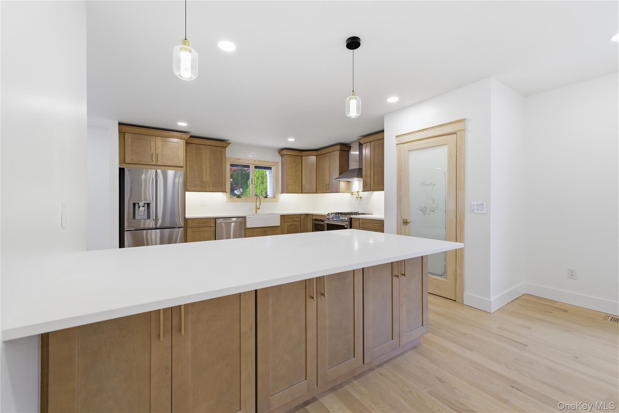 #9 photo, 1680 Cornelius Avenue, Wantagh , NY 11793