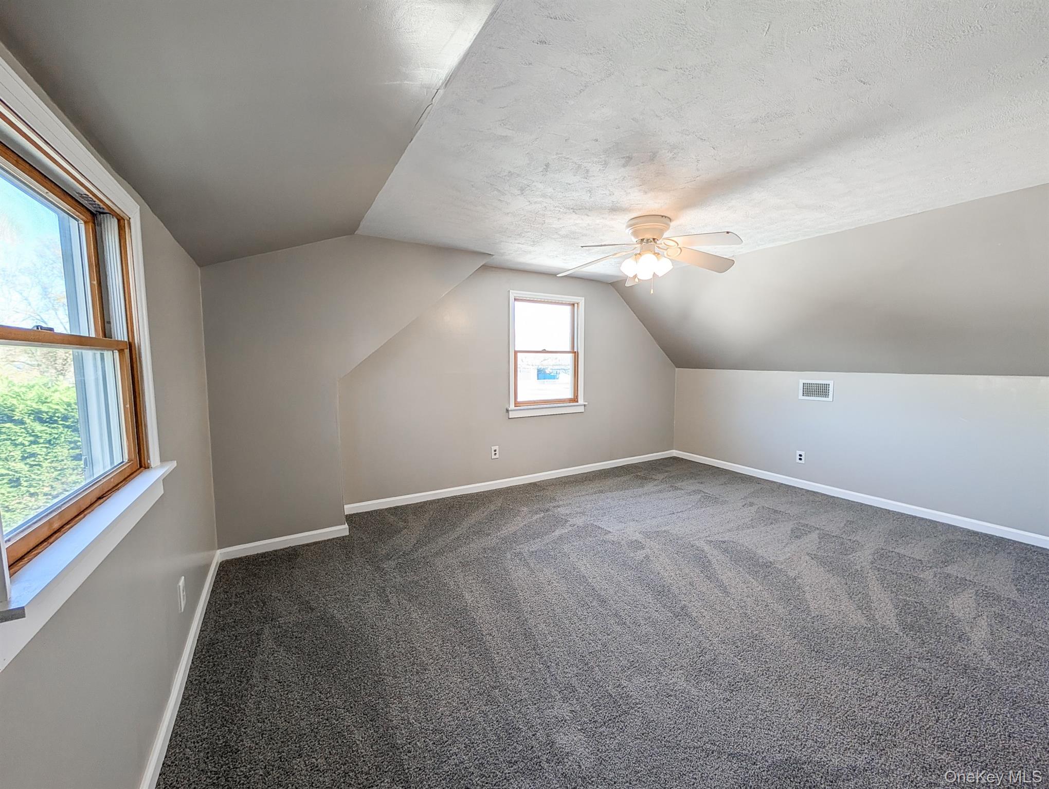 #11 photo, 1221 Jackson Avenue, Lindenhurst , NY 11757