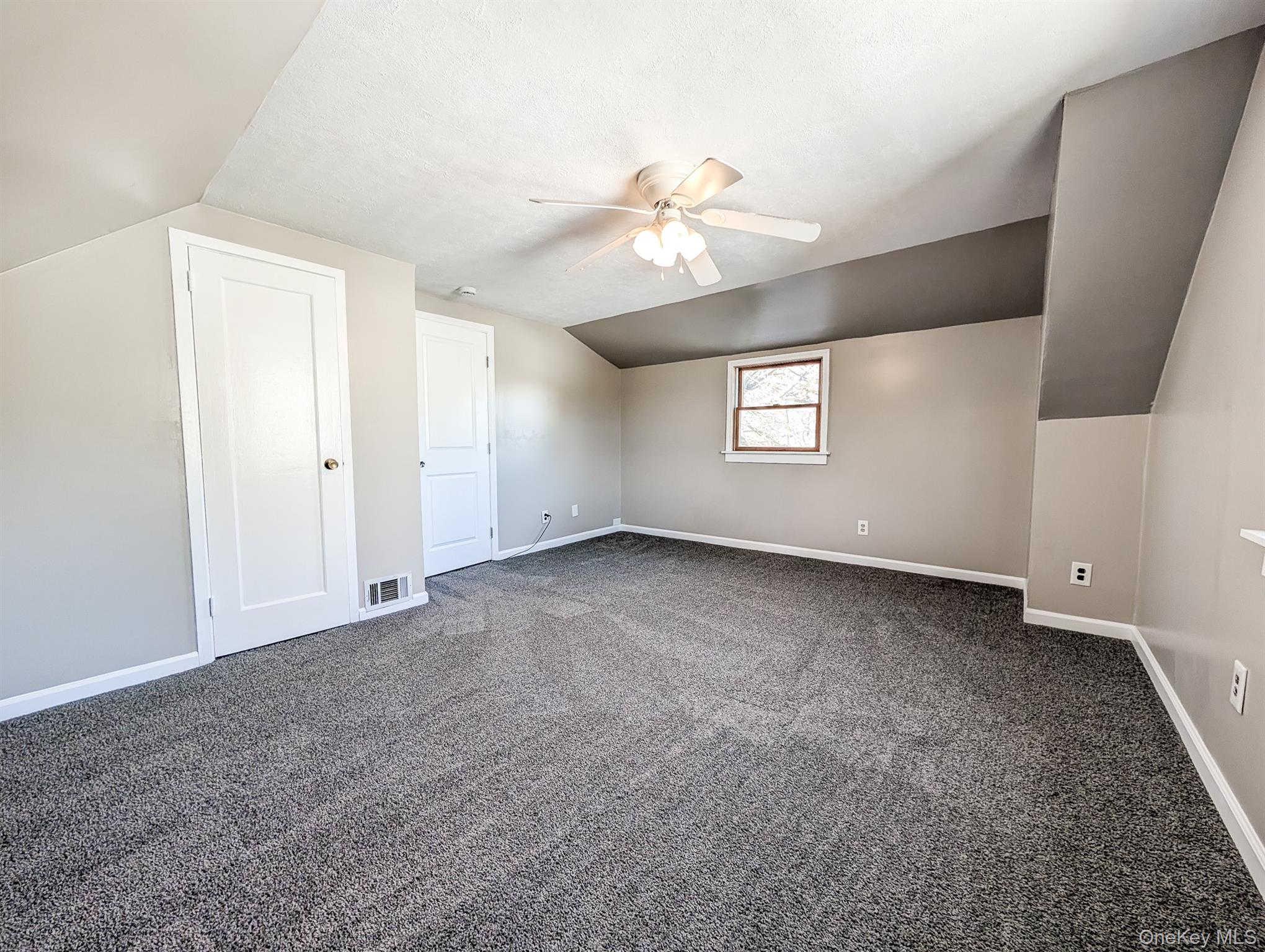 #12 photo, 1221 Jackson Avenue, Lindenhurst , NY 11757