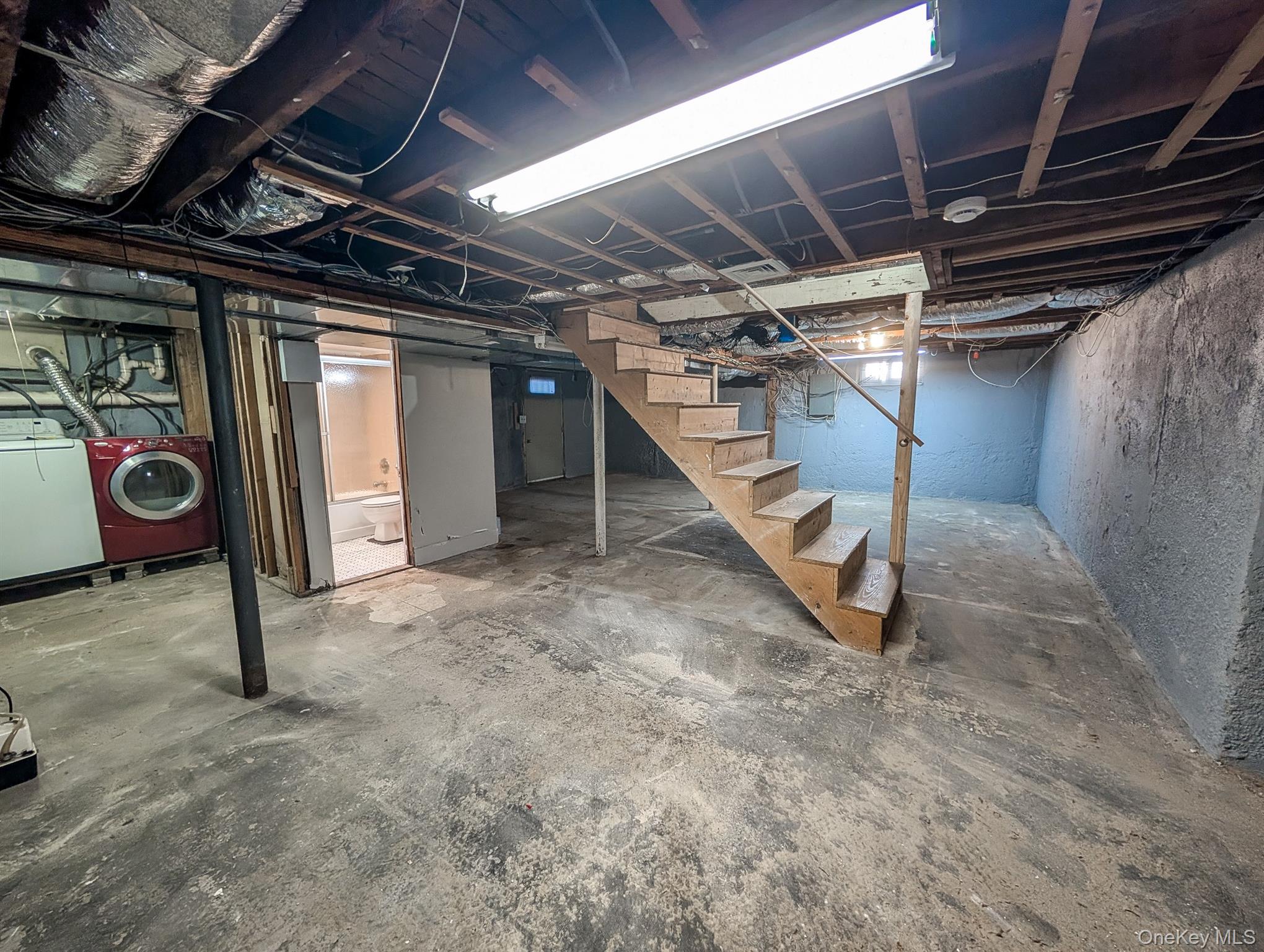 #16 photo, 1221 Jackson Avenue, Lindenhurst , NY 11757