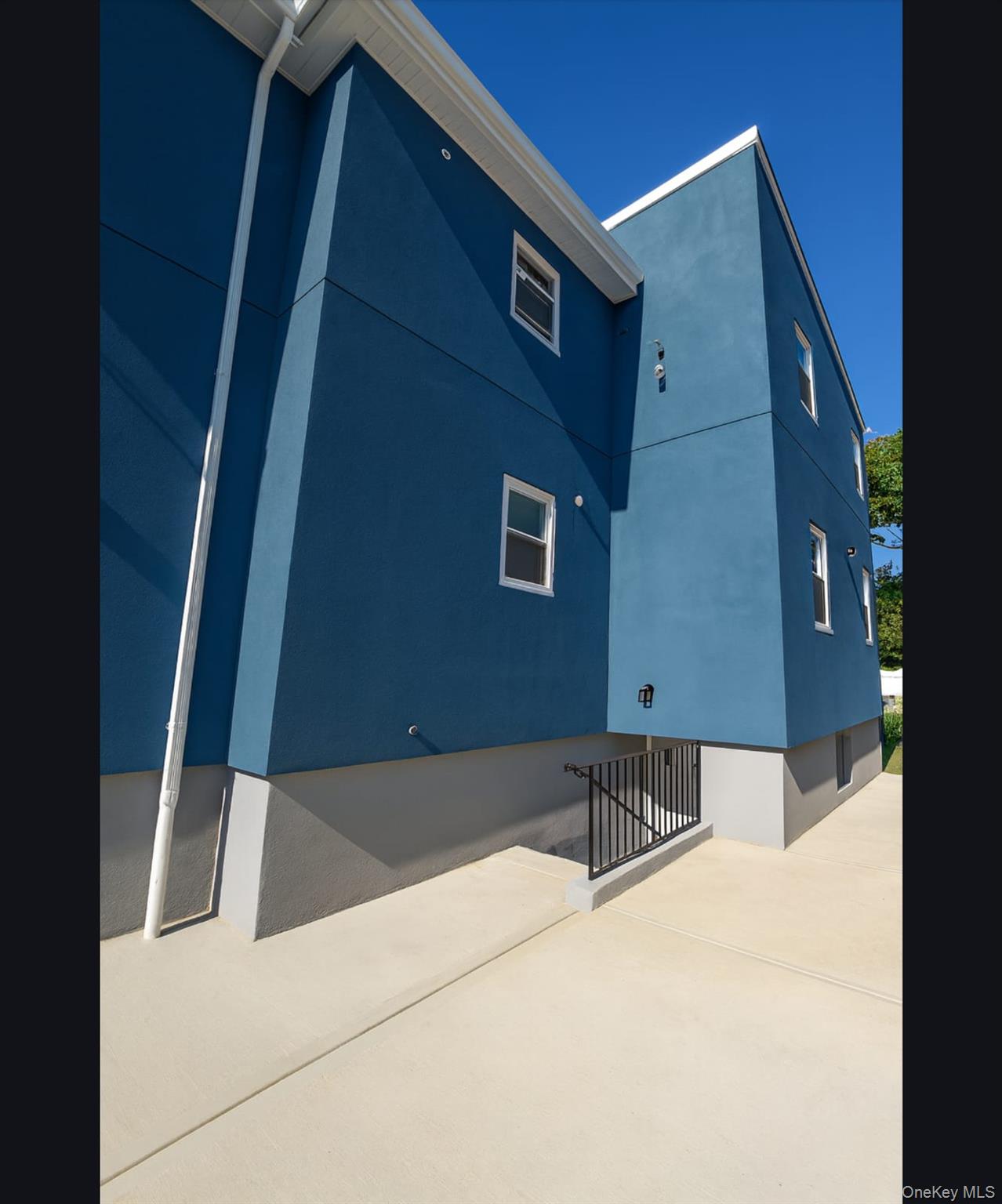 #10 photo, 1379 East 93, Brooklyn , NY 11236