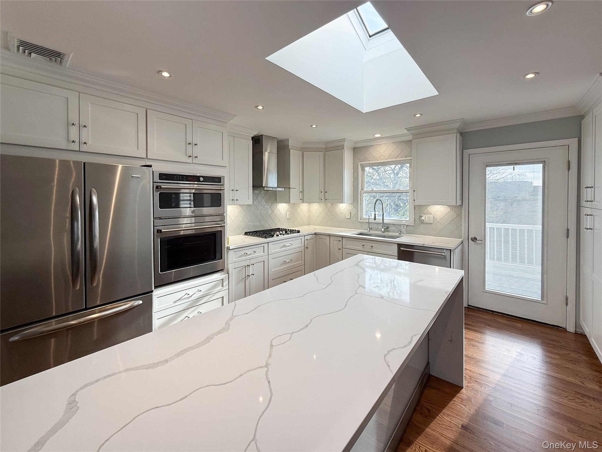 #12 photo, Valley Stream, Valley Stream , NY 11580