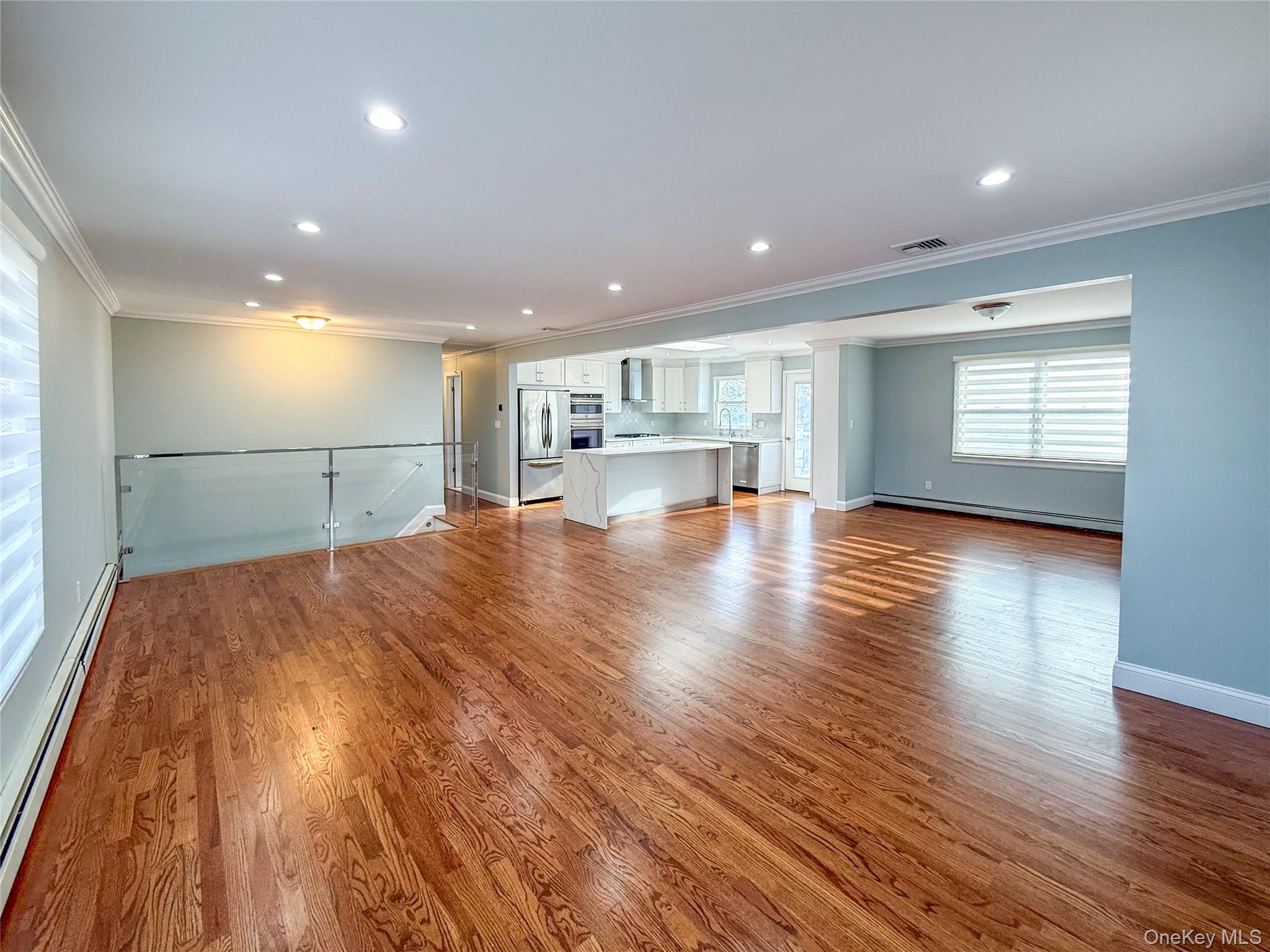 #3 photo, Valley Stream, Valley Stream , NY 11580