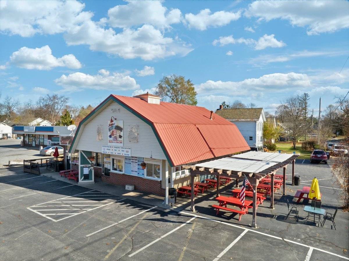 #1 photo, 75 Saratoga Ave, South Glens Falls , NY 12803