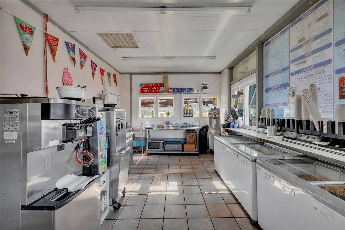 #18 photo, 75 Saratoga Ave, South Glens Falls , NY 12803