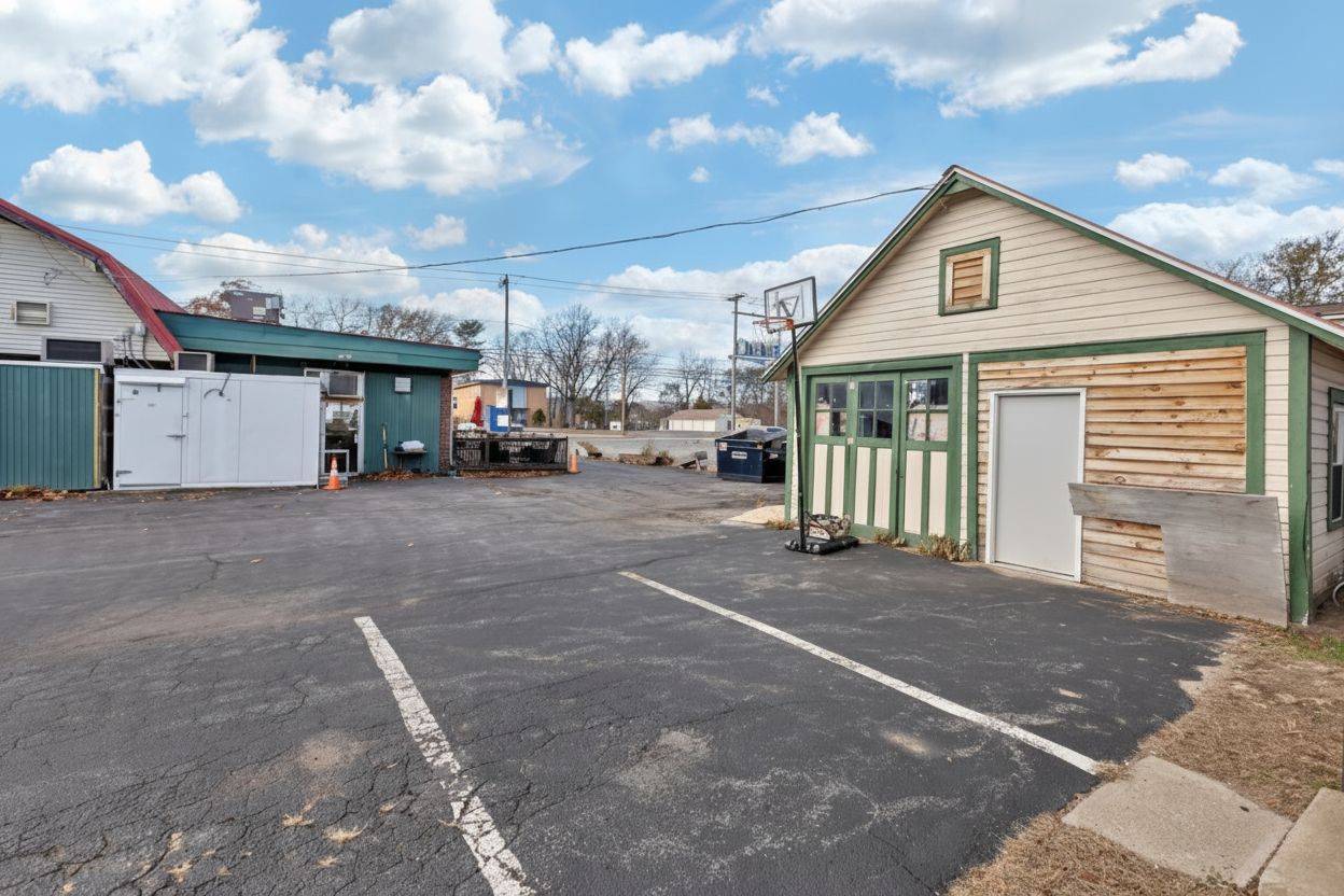 #30 photo, 75 Saratoga Ave, South Glens Falls , NY 12803