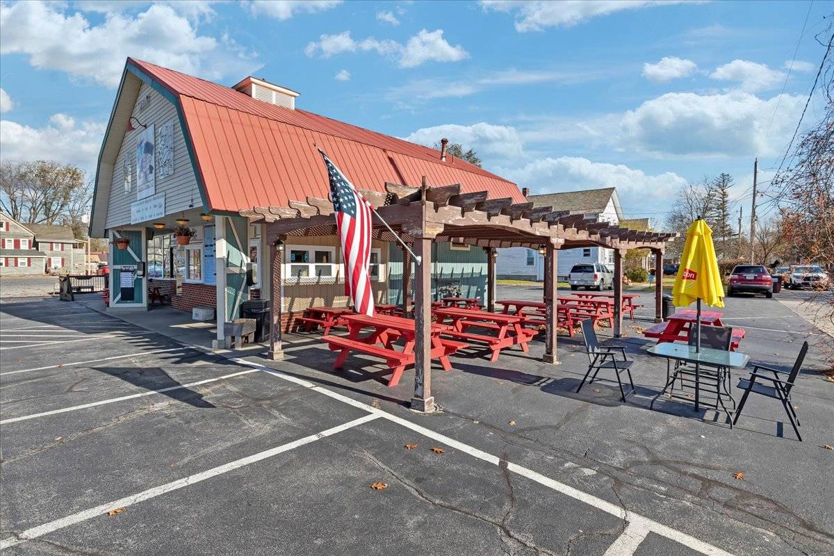 #43 photo, 75 Saratoga Ave, South Glens Falls , NY 12803