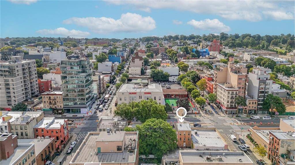 #5 photo, 684 4th Ave, Sunset Park , NY 11232