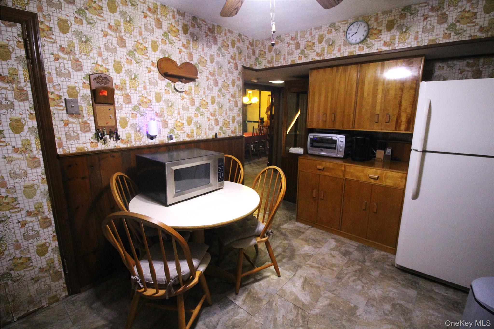 #6 photo, 878 County Line Road, Amityville , NY 11701