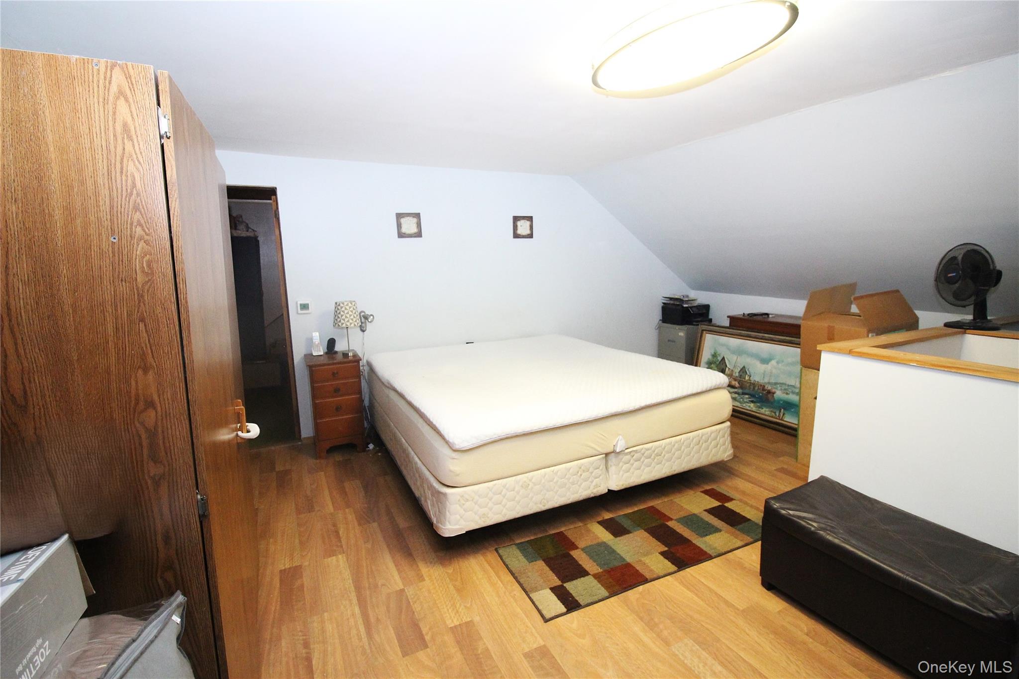 #7 photo, 878 County Line Road, Amityville , NY 11701