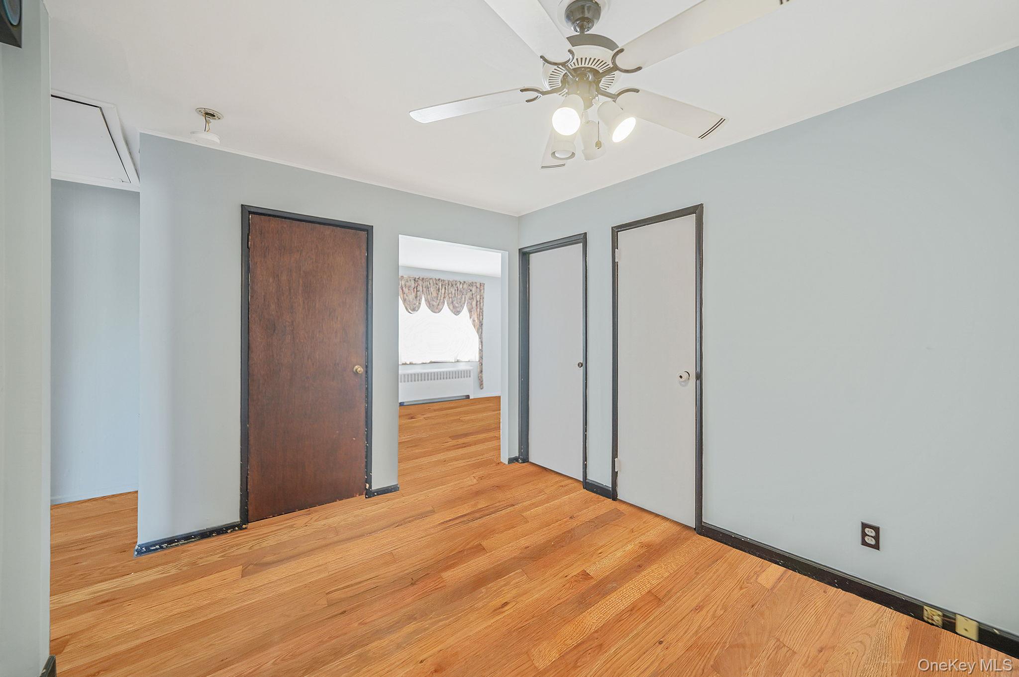 #11 photo, 24 E 6th Street, Patchogue , NY 11772