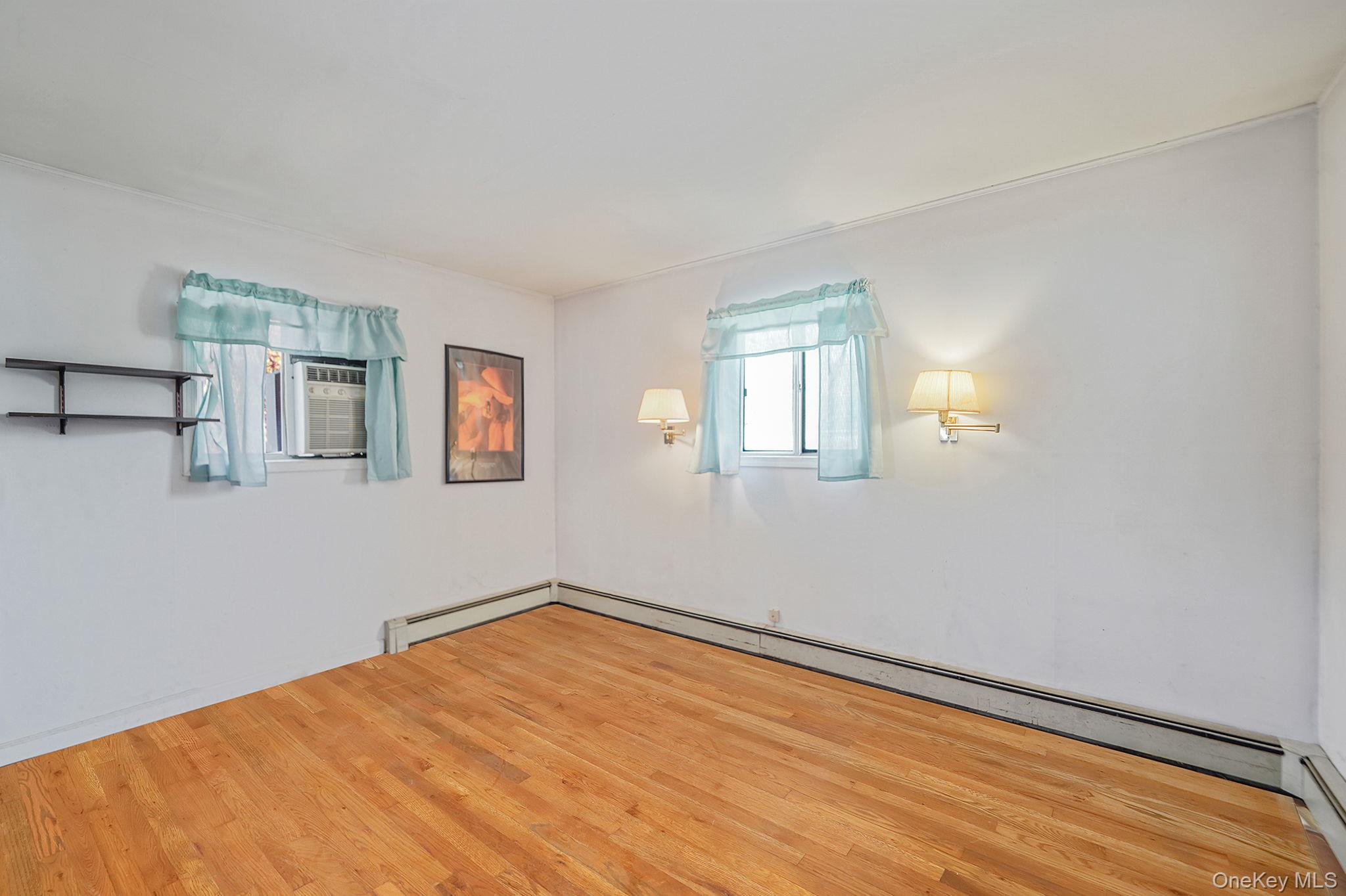 #14 photo, 24 E 6th Street, Patchogue , NY 11772