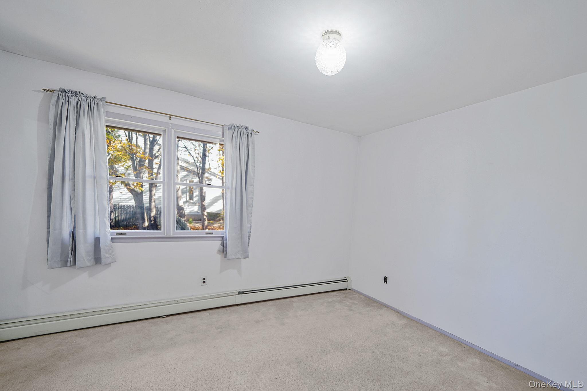 #15 photo, 24 E 6th Street, Patchogue , NY 11772