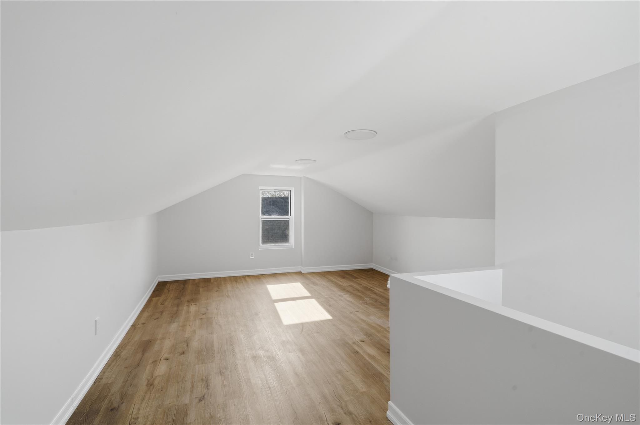 #14 photo, 114-47 173rd Street, Saint Albans , NY 11434