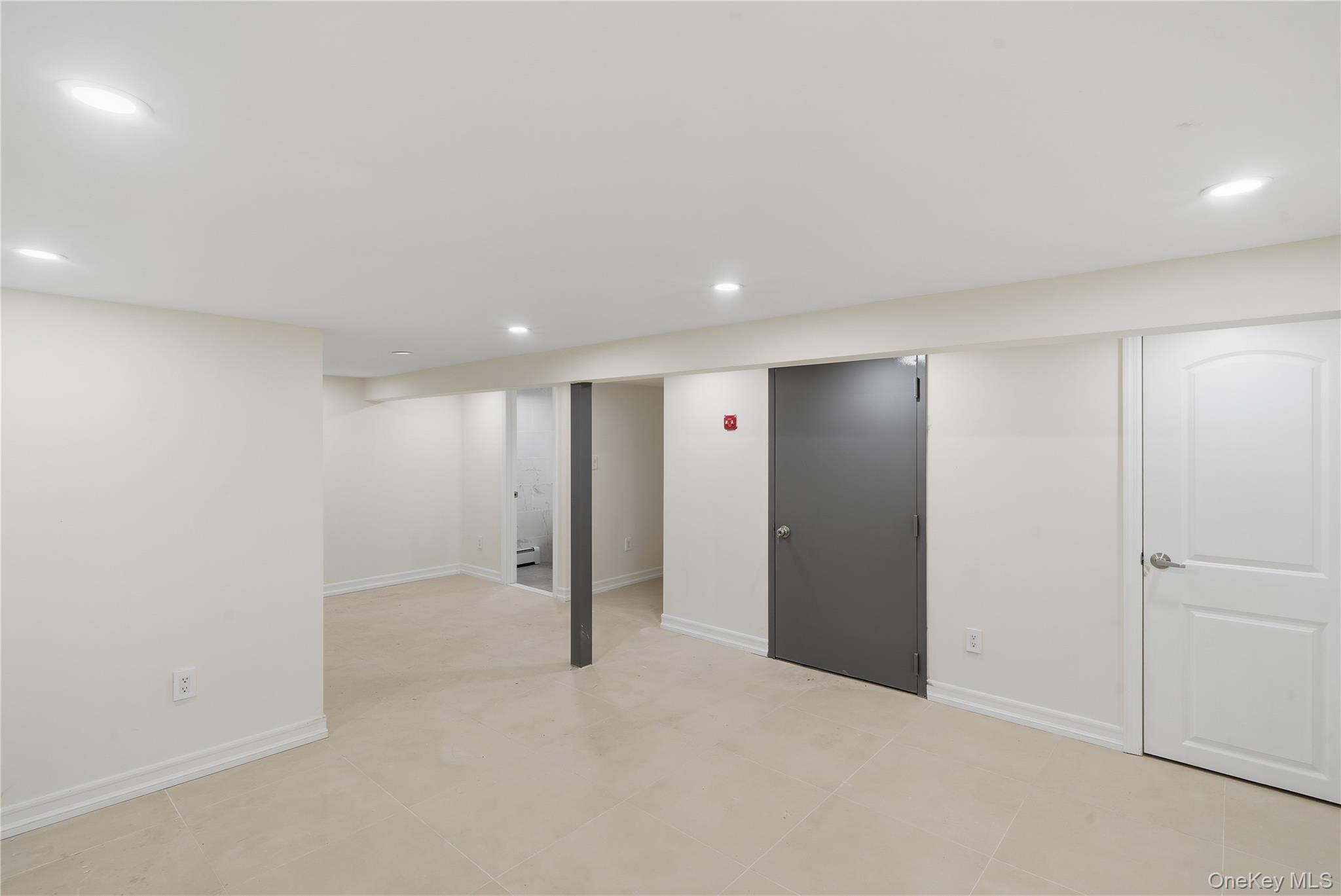 #18 photo, 114-47 173rd Street, Saint Albans , NY 11434