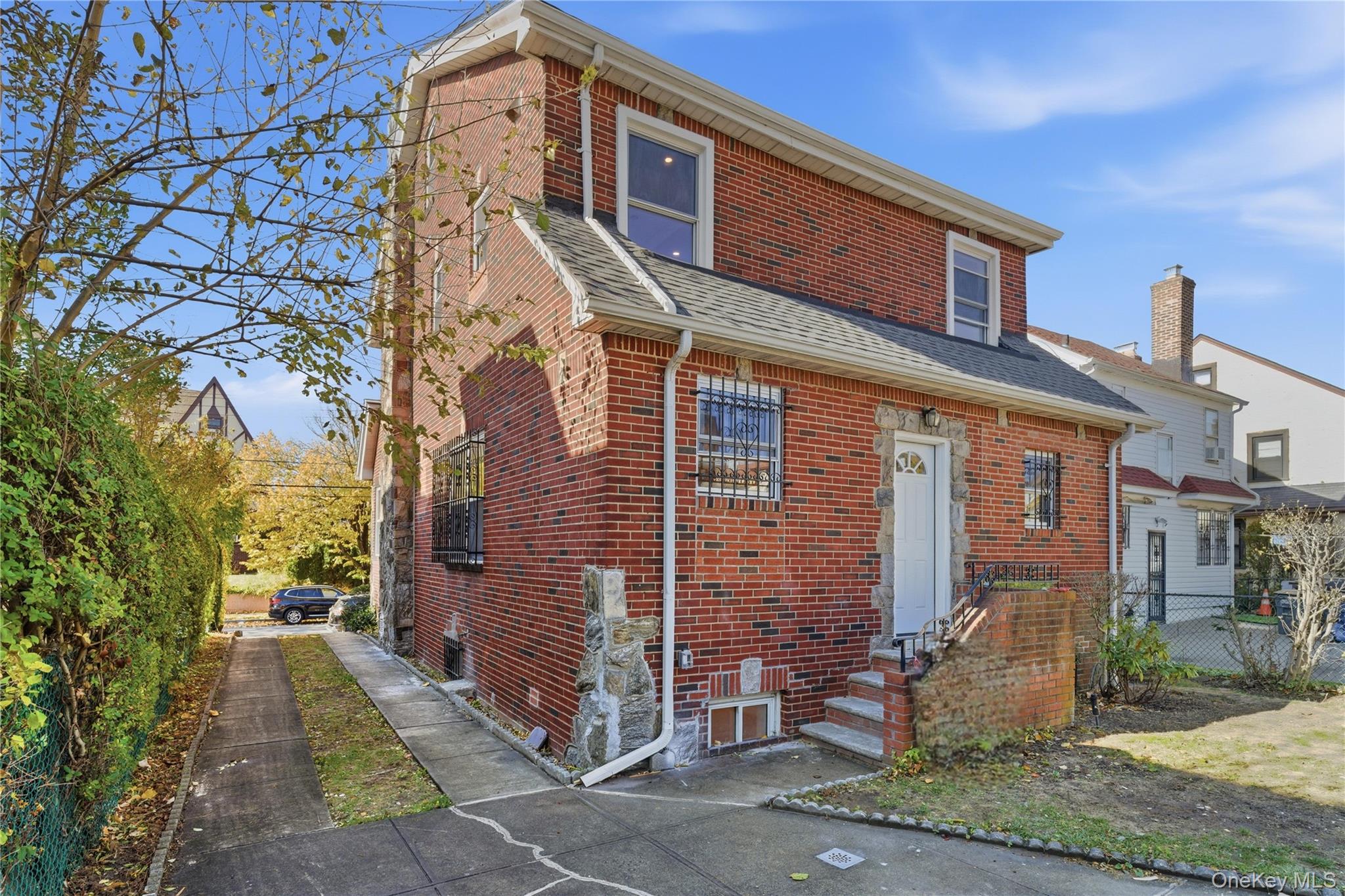 #4 photo, 114-47 173rd Street, Saint Albans , NY 11434