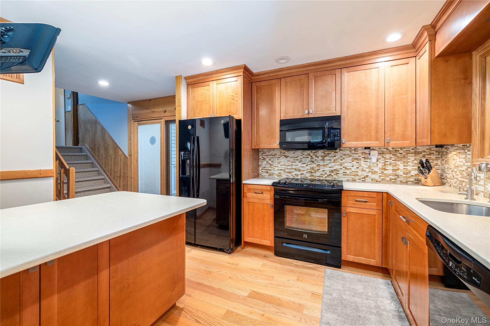 #9 photo, 68 McCouns Lane, Oyster Bay , NY 11771