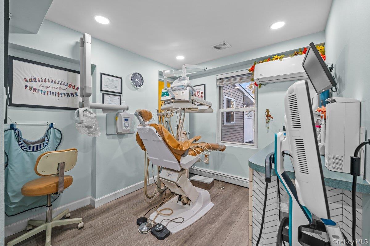 #16 photo, 26 W 11th Street, Huntington Station , NY 11746