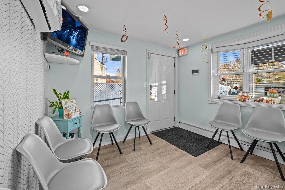 #7 photo, 26 W 11th Street, Huntington Station , NY 11746