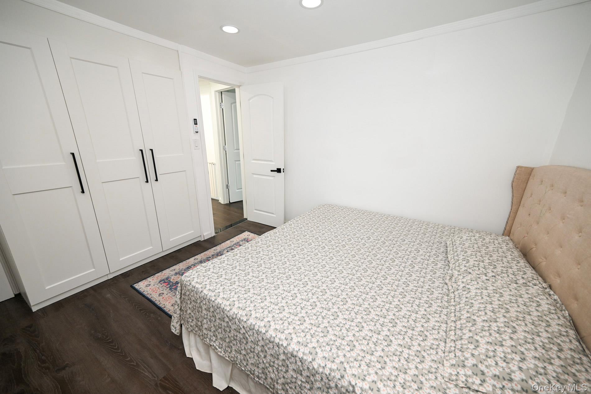 #10 photo, 175 Arthur Avenue, Floral Park , NY 11001