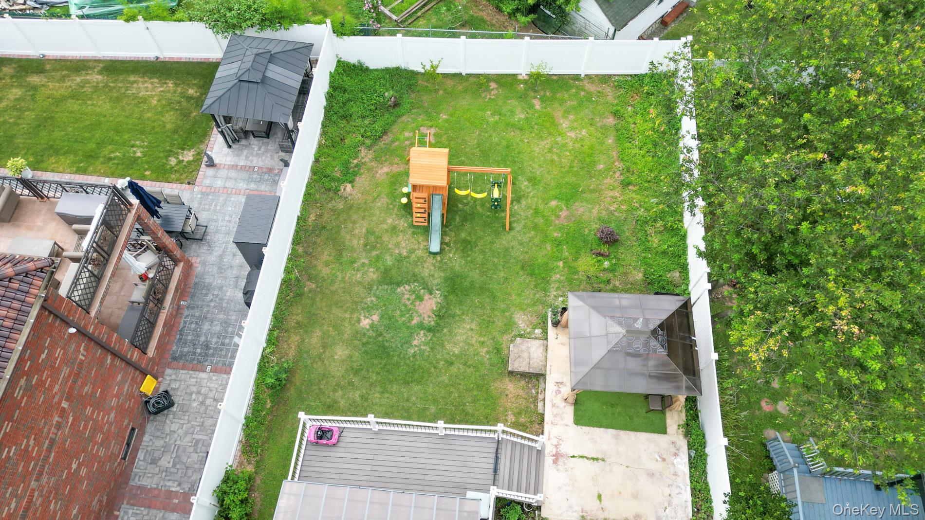 #20 photo, 175 Arthur Avenue, Floral Park , NY 11001