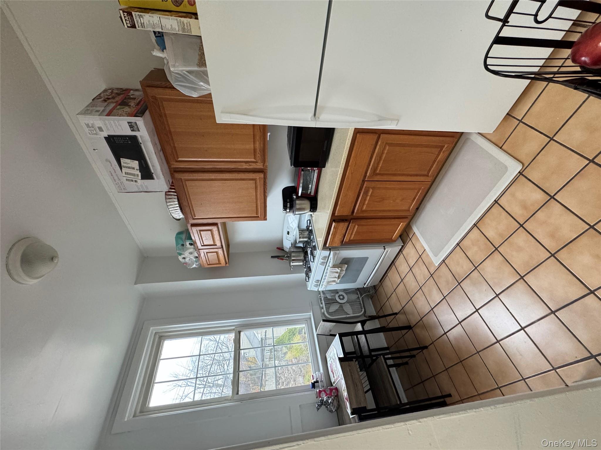 #10 photo, 208 Tompkins Avenue, Yonkers , NY 10703