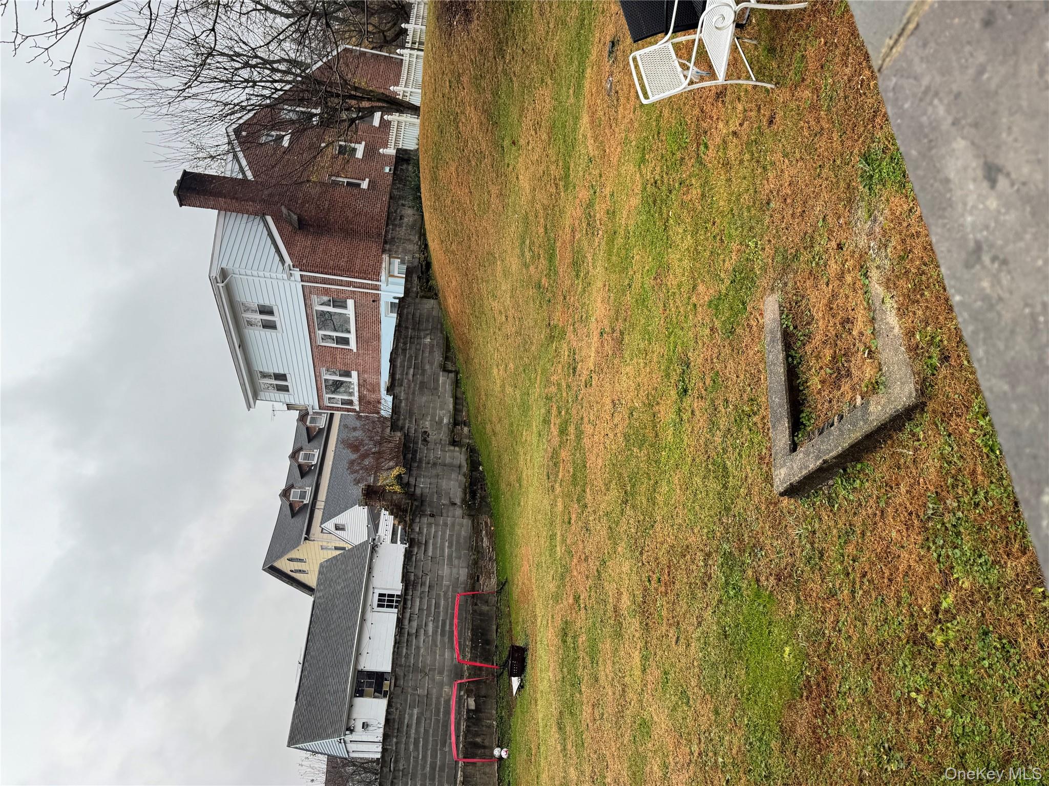 #3 photo, 208 Tompkins Avenue, Yonkers , NY 10703