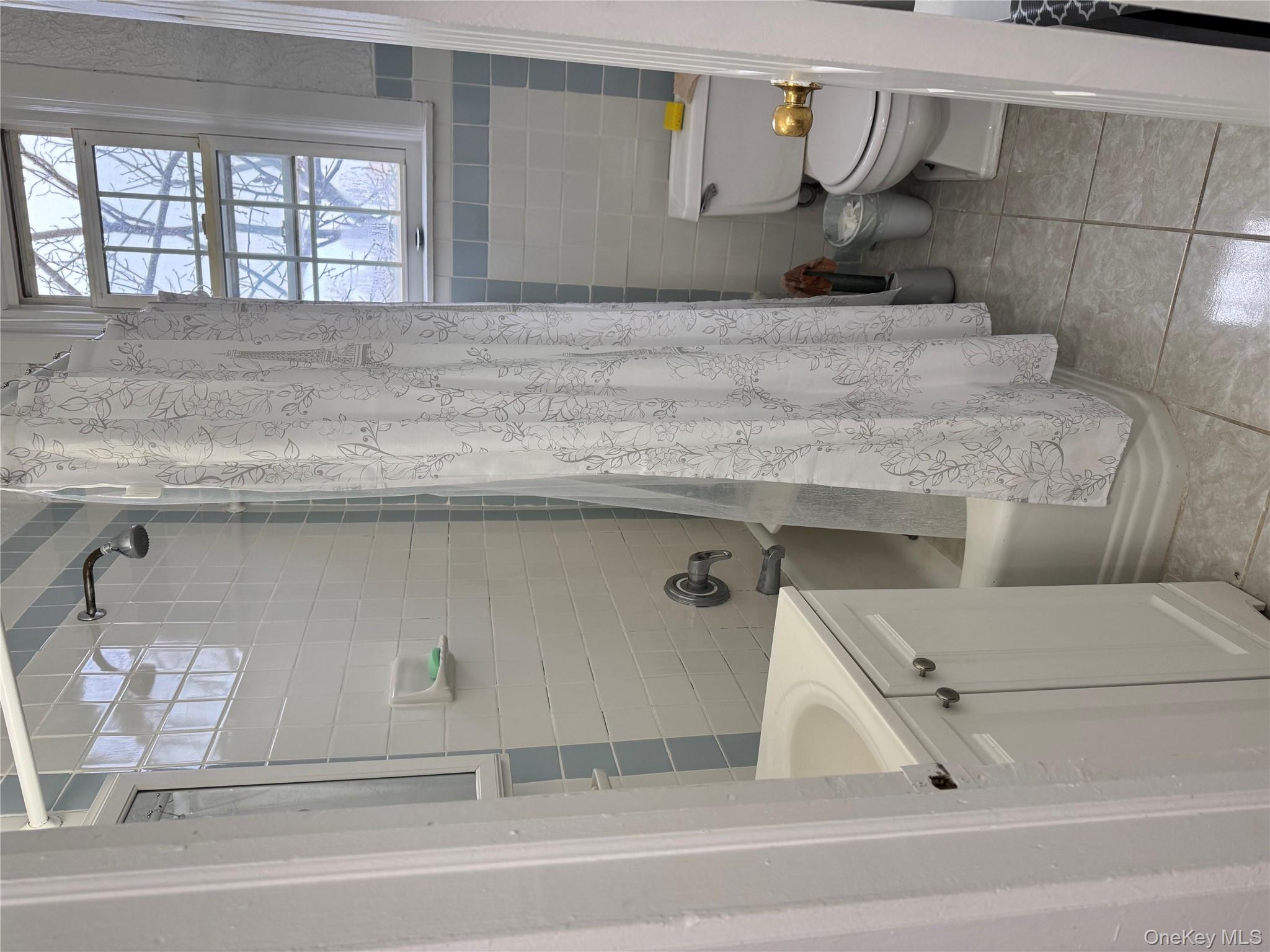 #6 photo, 208 Tompkins Avenue, Yonkers , NY 10703