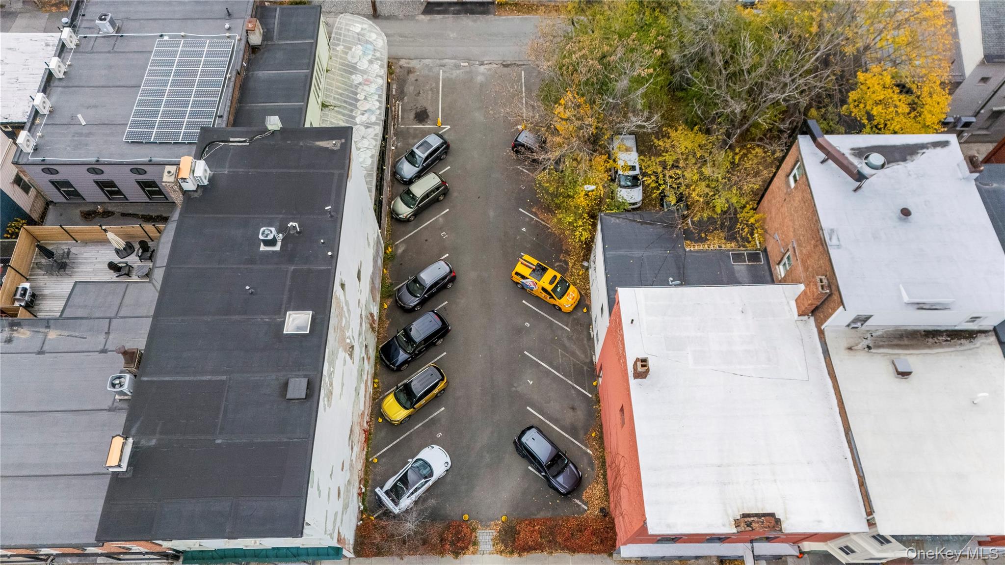 #5 photo, 411 Warren Street, Hudson , NY 12534